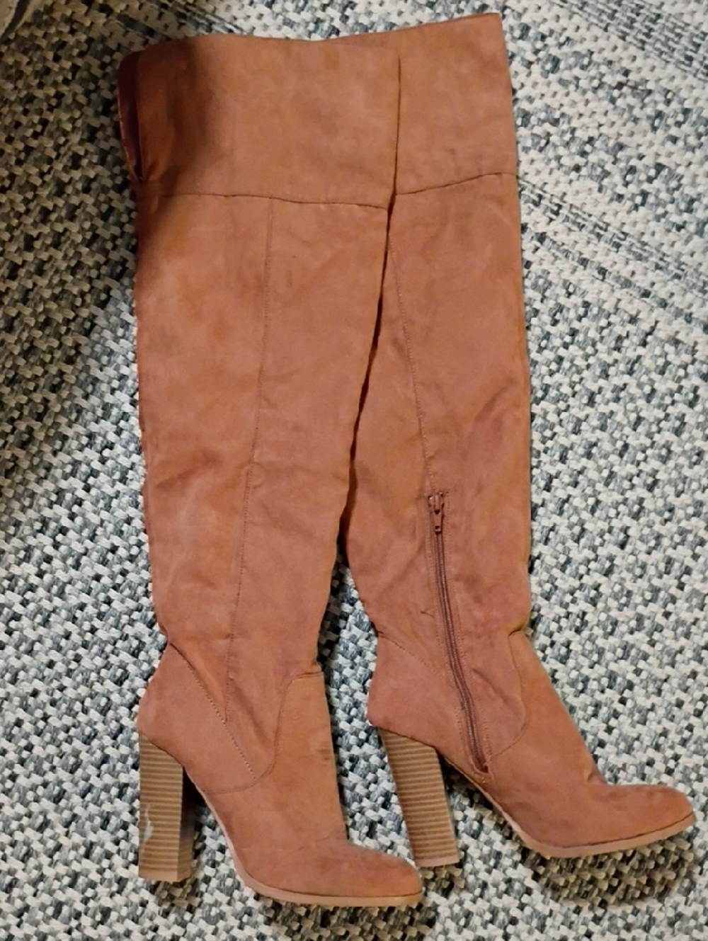 Charlotte Russe Over-the-Knee Suede Block Heel Boots in Rust